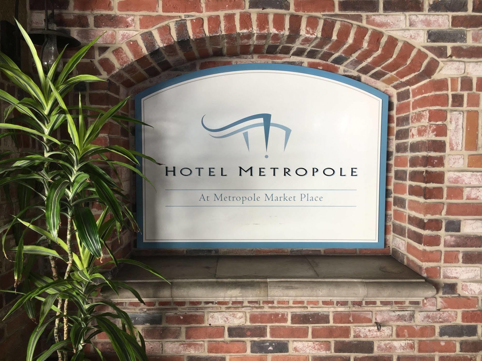 Metropole Hotel